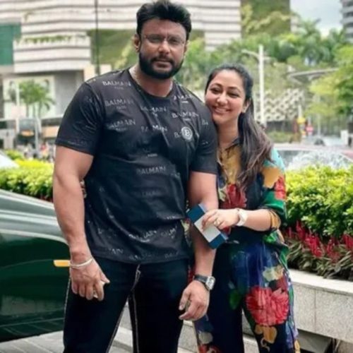 மனைவி விஜயலட்சுமி உடன் தர்ஷன்