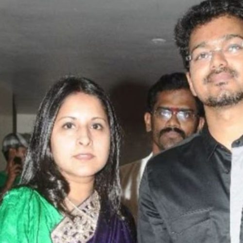 நடிகர் விஜயுடன் மனைவி சங்கீதா