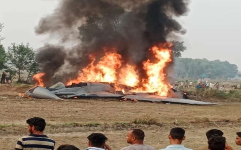 MiG-29 fighter jet crashes near Agra
