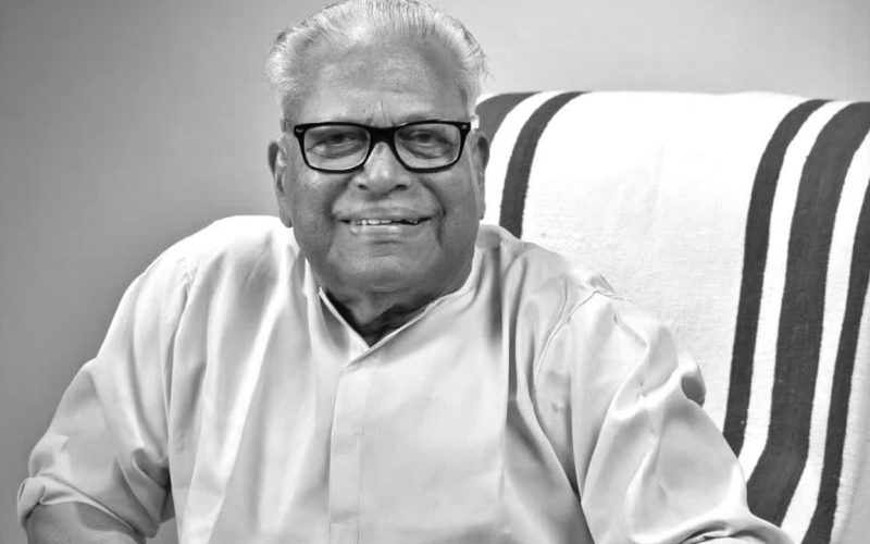 V S Achuthanandan passes away