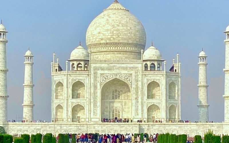 how much it would cost to build the Taj Mahal today
