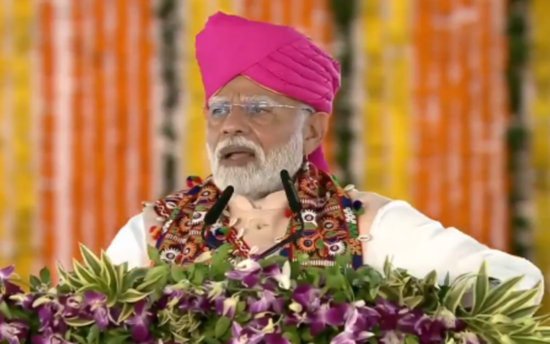 PM Narendra Modi accused the Congress of looting the poor