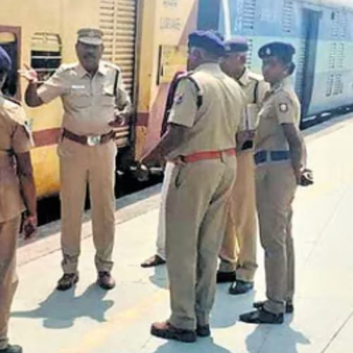 ரயில் நிலையங்களில் பாதுகாப்பு ஏற்பாடுகள் தீவிரம்