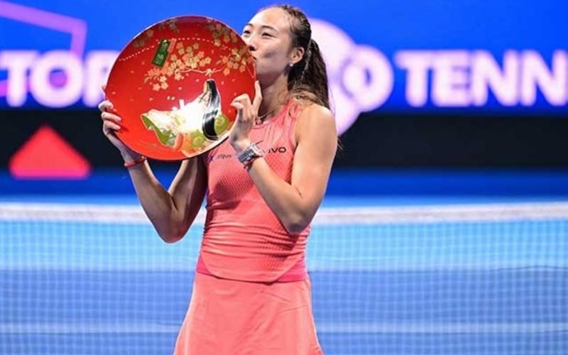 olympic champion zheng wins in tokyo for third title of year